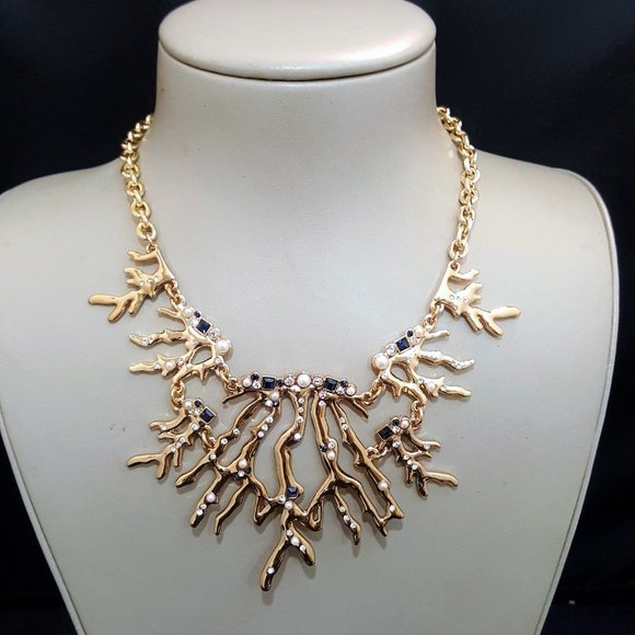 Tommy Bahama Women's Gold Plated Statement Necklace , Blue Pearl NWT - Picture 2 of 3